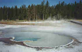 manantial_termal_blanco_yellowstone