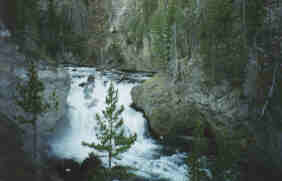 salto_agua_dos_yellowstone