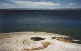 crater_en_el_lago_yellowstone